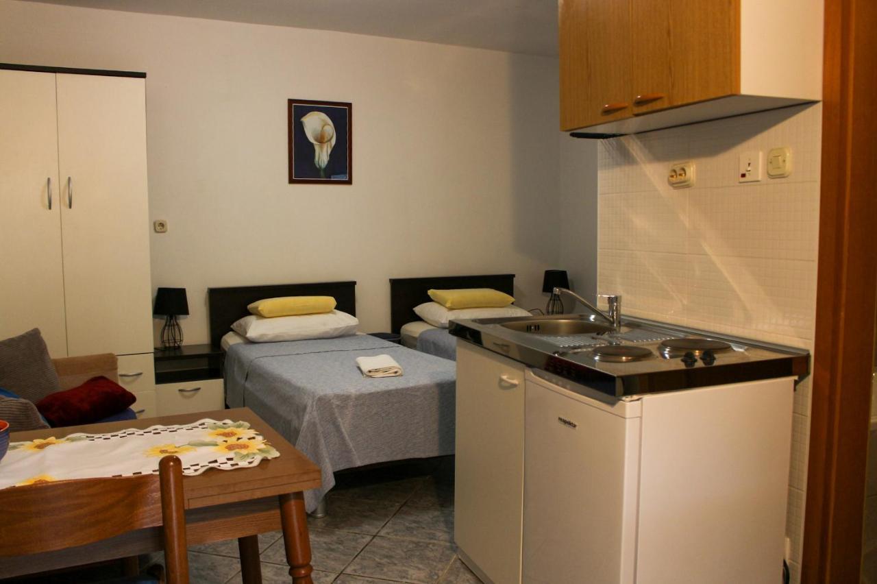 Apartments M&R Spadina Vodice Kültér fotó